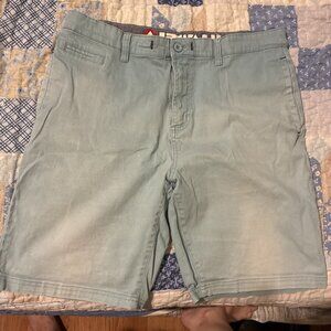 airwalk shorts 34